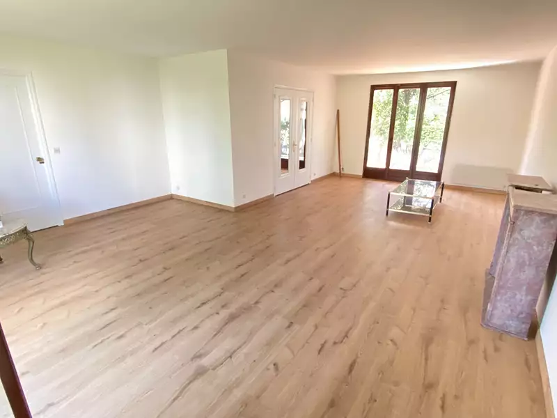 Maison, 167 m²