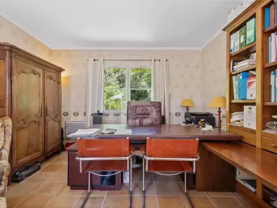 Maison, 240 m²