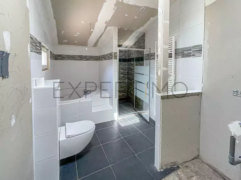 Maison, 94 m²