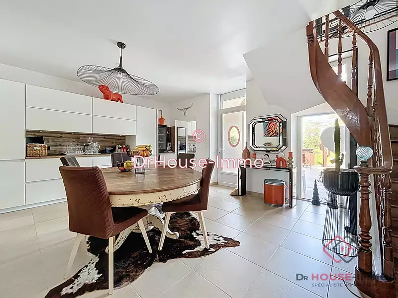 Maison, 208 m²
