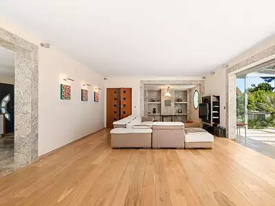 Maison, 245 m²