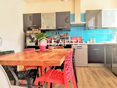 Maison, 197 m²