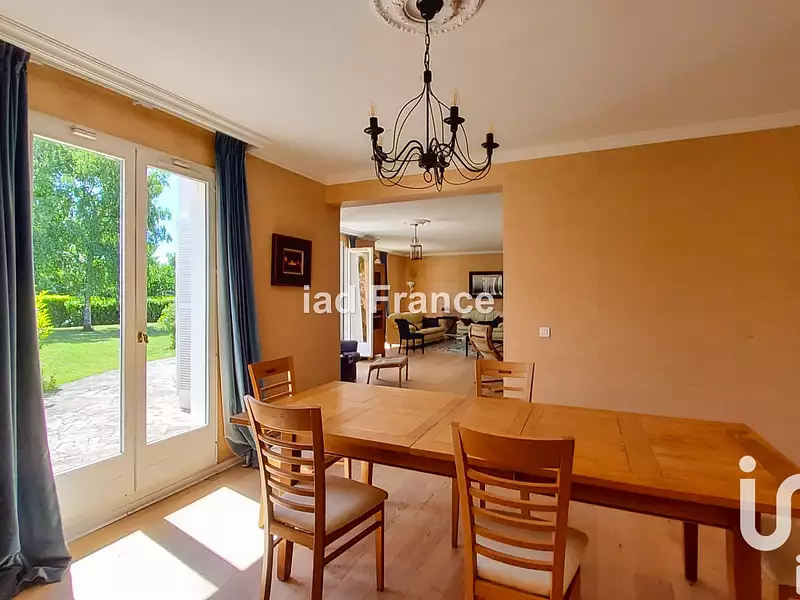 Maison, 259 m²