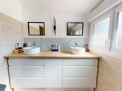 Maison, 180 m²
