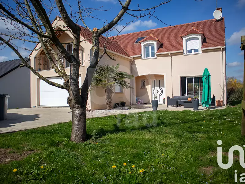 Maison, 210 m²
