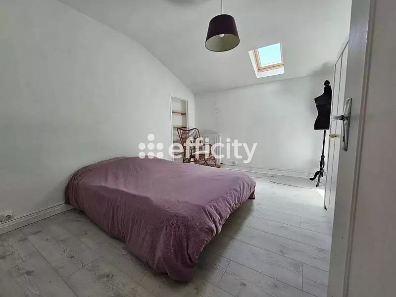Maison, 195 m²