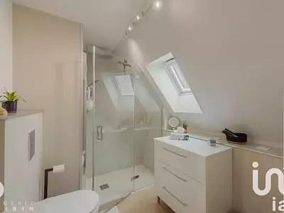 Maison, 222 m²