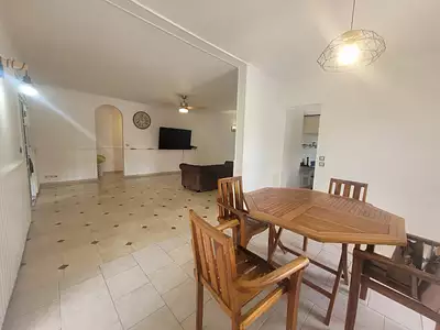 Maison, 174 m²