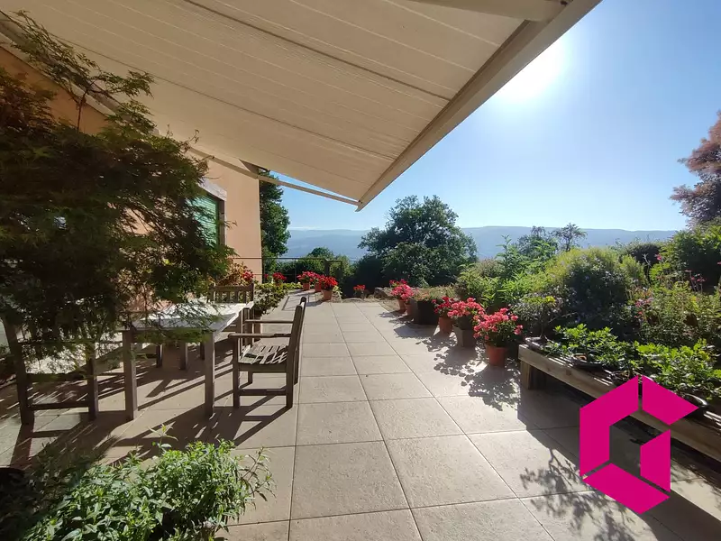 Maison, 200 m²