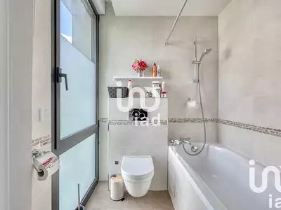 Maison, 343 m²