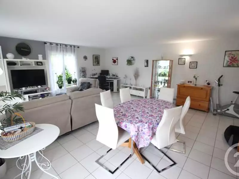 Maison, 117,5 m²