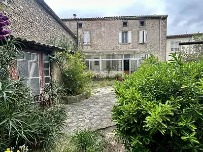 Maison, 220 m²