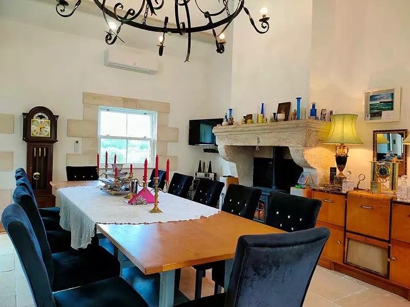 Maison, 280 m²