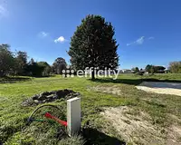 Terrain, 700 m²