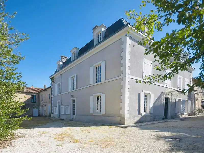 Maison, 320 m²
