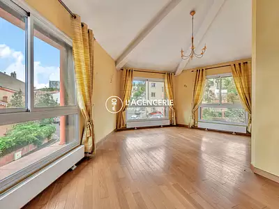 Immeuble, 190 m²