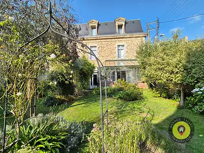 Maison, 484 m²