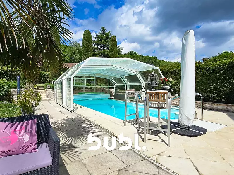 Maison, 302 m²