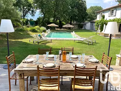 Maison, 332 m²