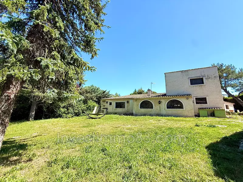 Maison, 250 m²
