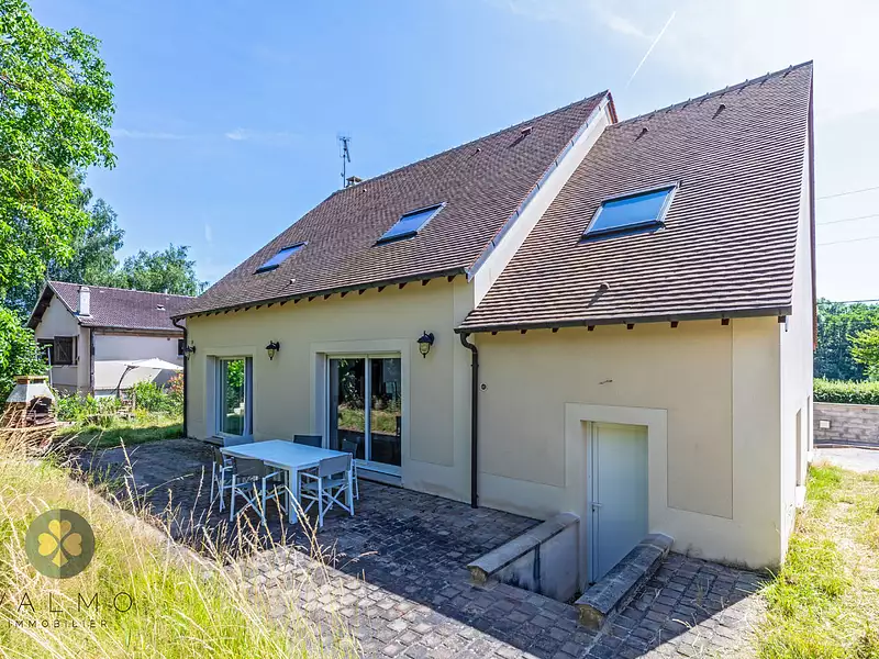 Maison, 169 m²