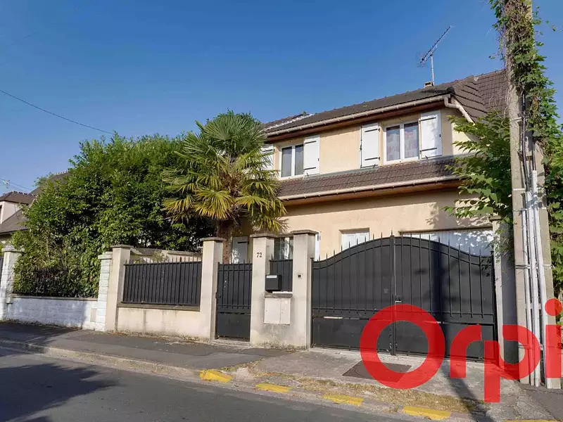 Maison, 111 m²