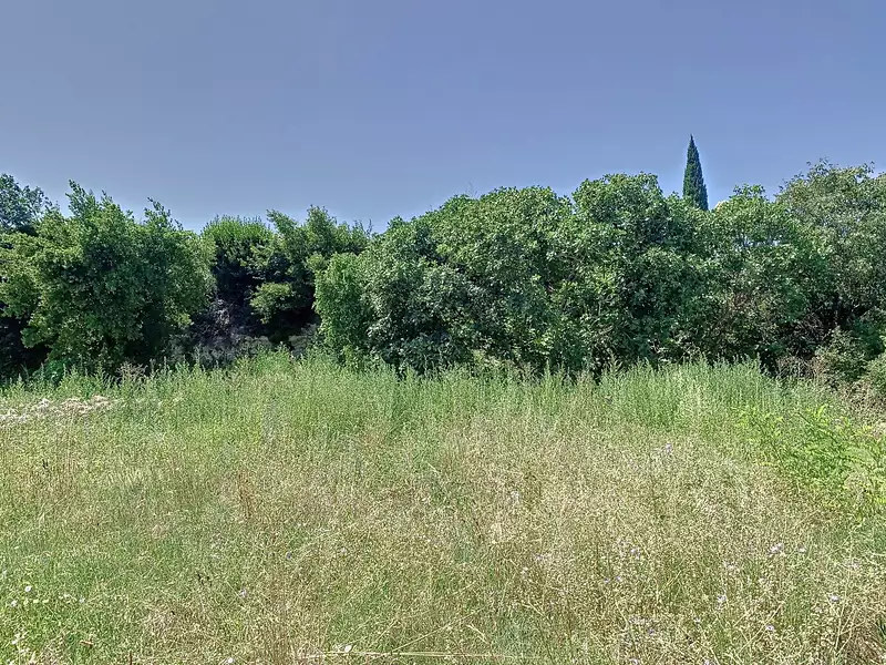Terrain, 846 m²