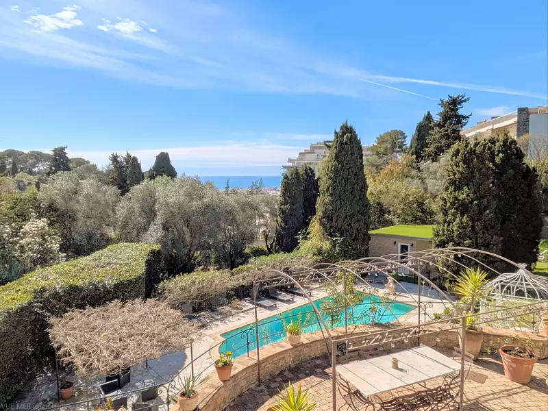 Maison, 530 m²
