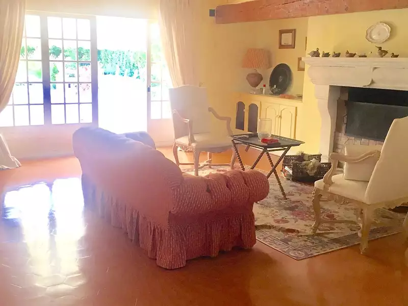Maison, 350 m²
