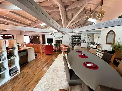 Maison, 303 m²