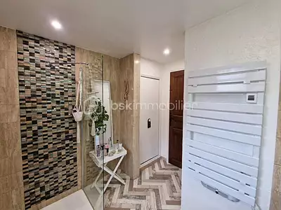 Maison, 277 m²