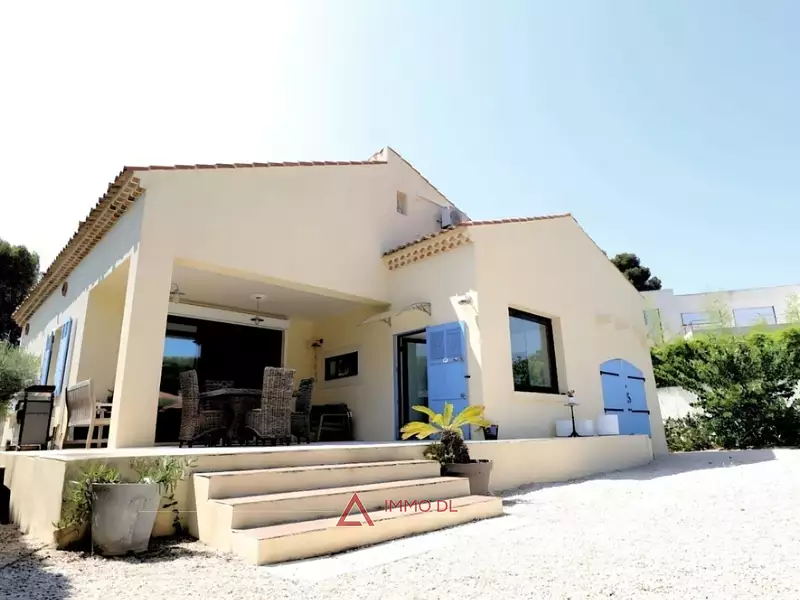 Maison, 195 m²