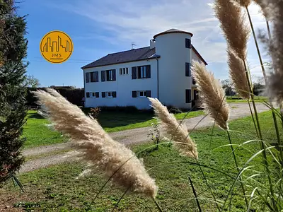 Maison, 240 m²