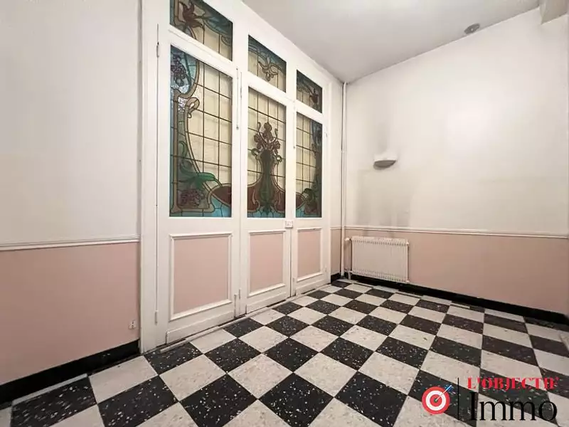 Immeuble, 150 m²
