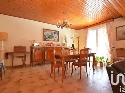 Maison, 168 m²
