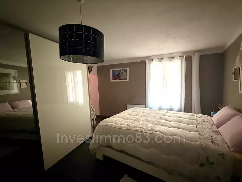 Maison, 220 m²