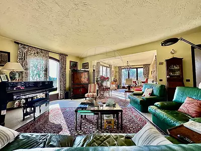 Maison, 307 m²