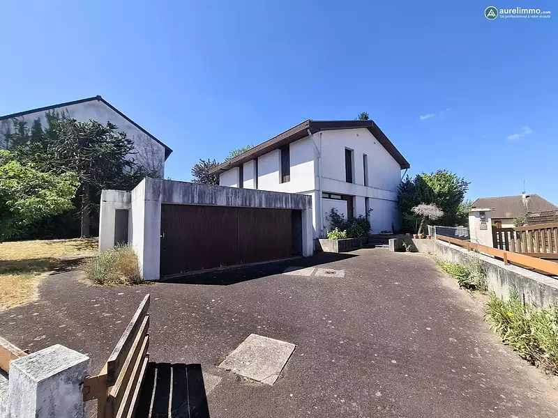 Maison, 200 m²