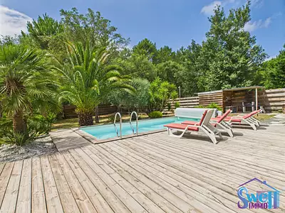 Maison, 225 m²