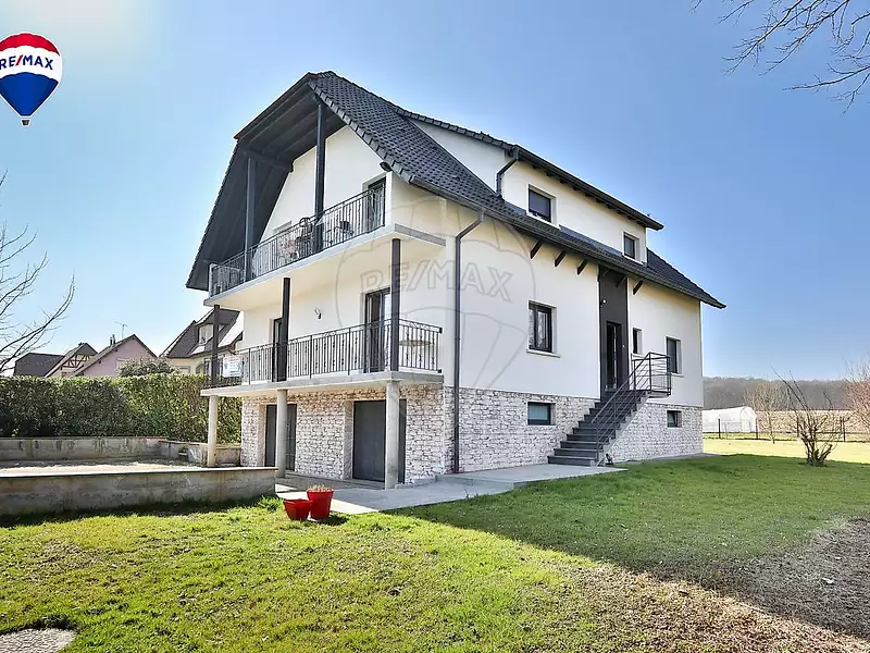 Maison, 197 m²