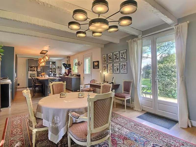 Maison, 163 m²