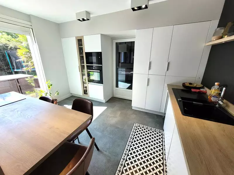 Maison, 164 m²