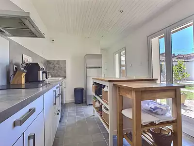Maison, 240 m²