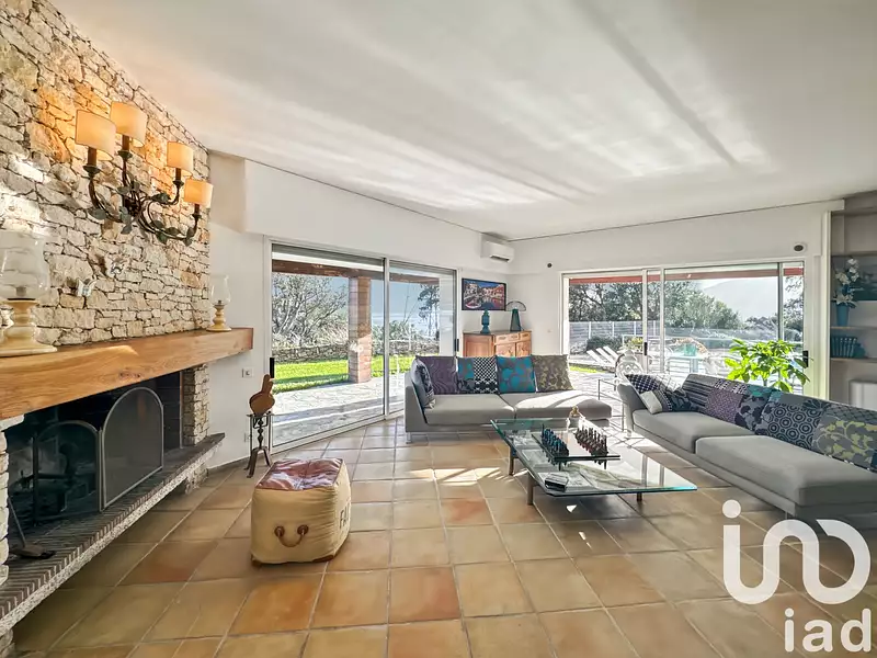 Maison, 282 m²