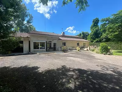 Maison, 210 m²