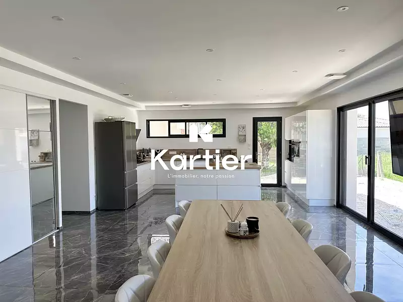 Maison, 115 m²