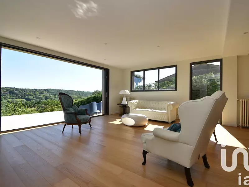 Maison, 165 m²