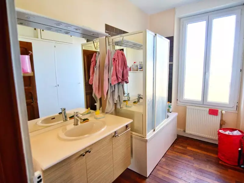 Maison, 218 m²
