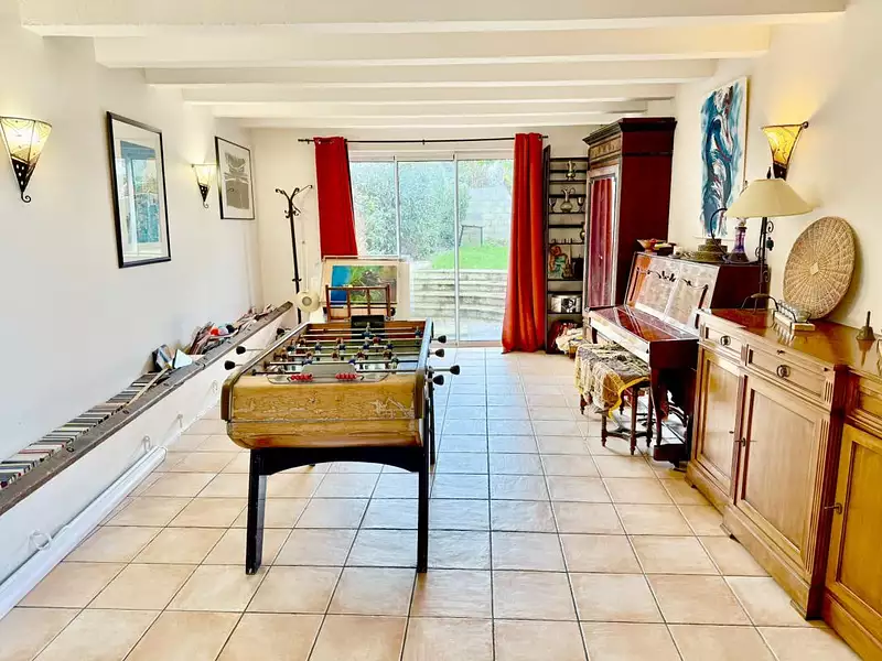 Maison, 250 m²