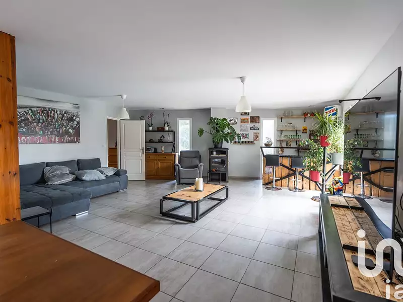 Maison, 180 m²